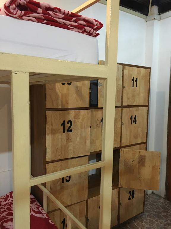 Central Backpacker Hostel 루앙프라방 외부 사진